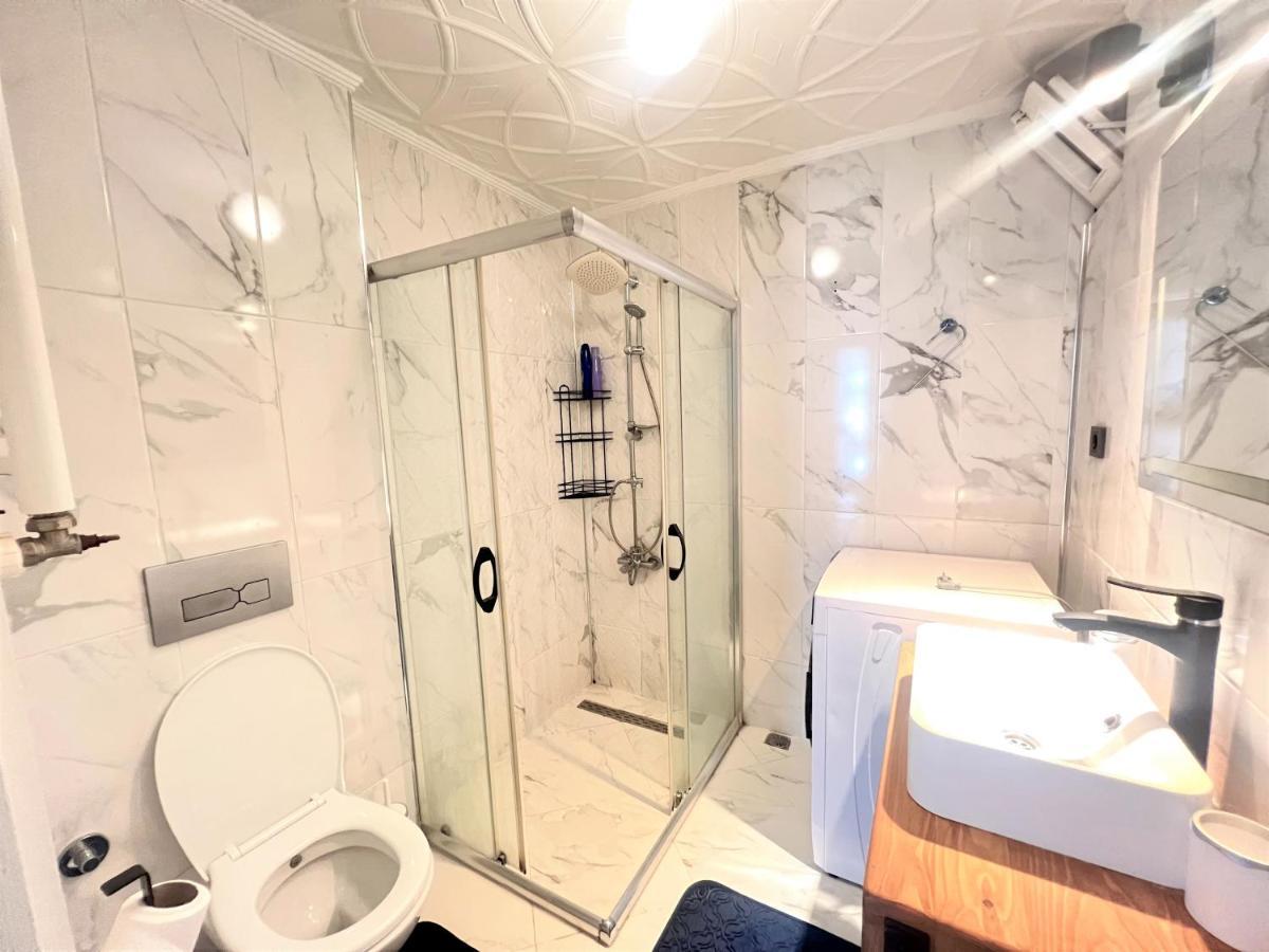 Wonder Homes- Cozy Flat, 2Br, Terrace, Cihangir, Frz3 Istanbul Exterior foto